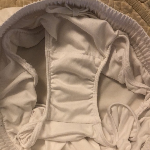 Children’s XL white Nike DRI-FIT running shorts - Picture 6 of 11